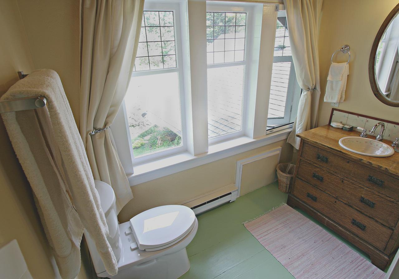 Kangaroo House Bed & Breakfast Eastsound エクステリア 写真